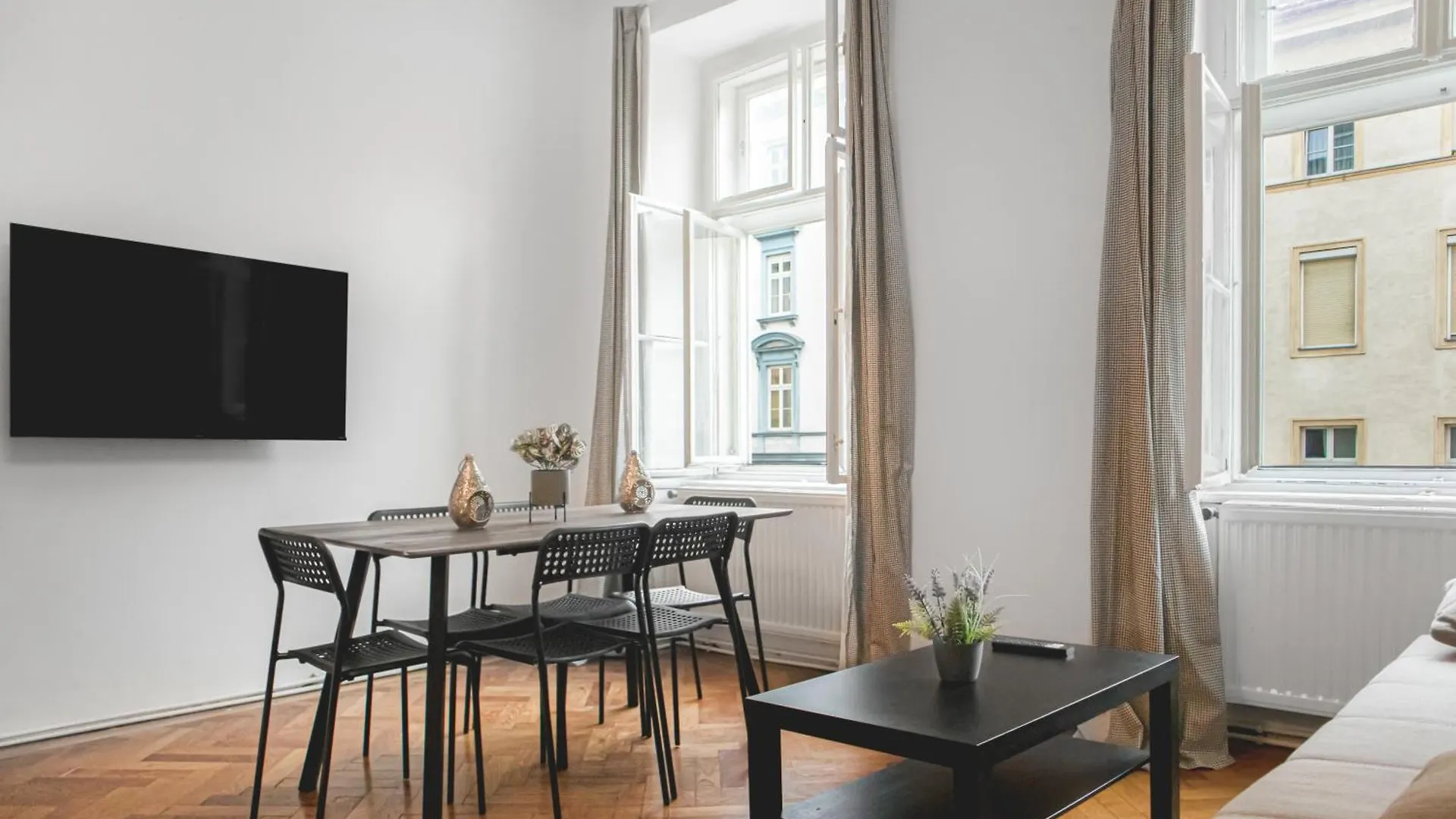 Modern 3Br Stay Ideal For Group Getaways & Families Βιέννη Διαμέρισμα